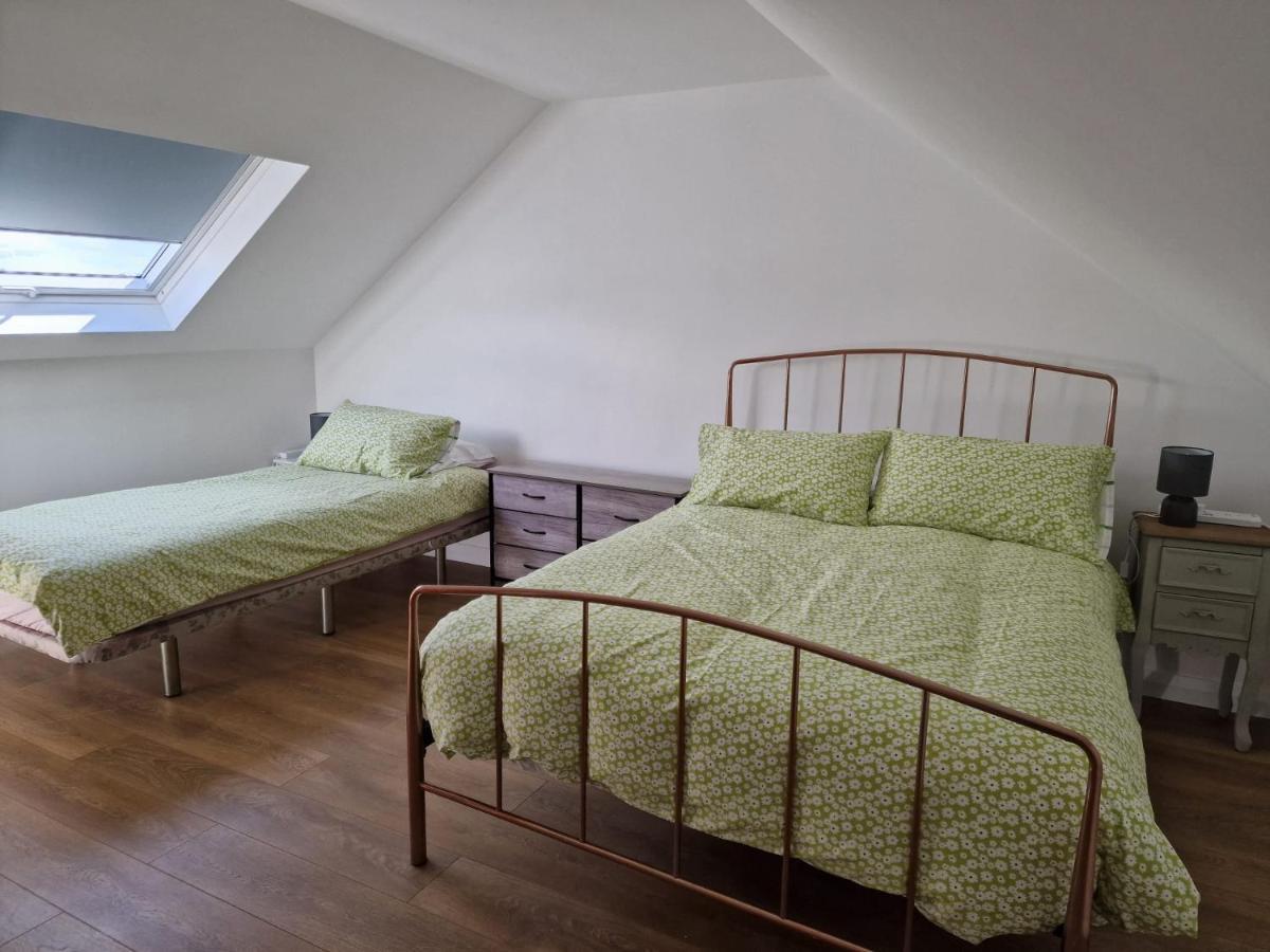 Enfield Street House Behind Portstewart Promenade With Partial Sea View From Front 3 Bed Sleeps 7 빌라 외부 사진
