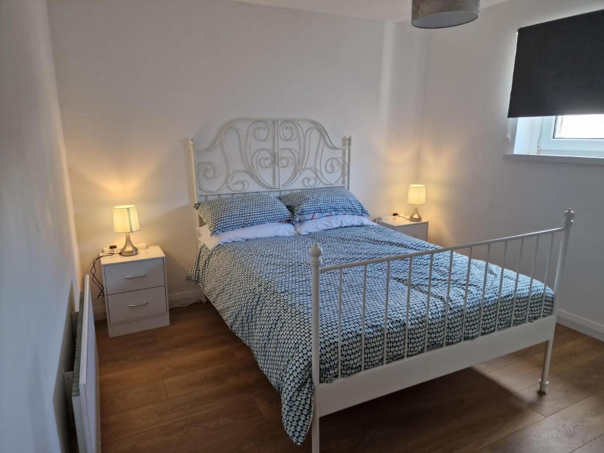 Enfield Street House Behind Portstewart Promenade With Partial Sea View From Front 3 Bed Sleeps 7 빌라 외부 사진
